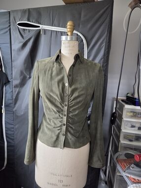Women's Olive Green Button-Front Suede-Look Shirt with Ruched Front